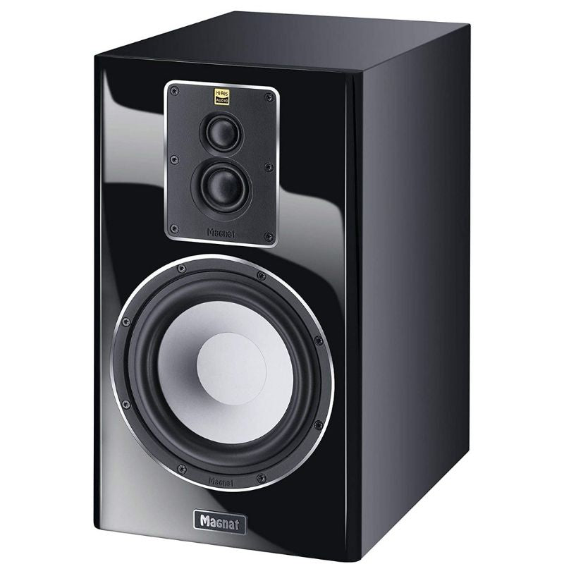 Magnat Signature 703 Bookshelf Speakers (Pair)